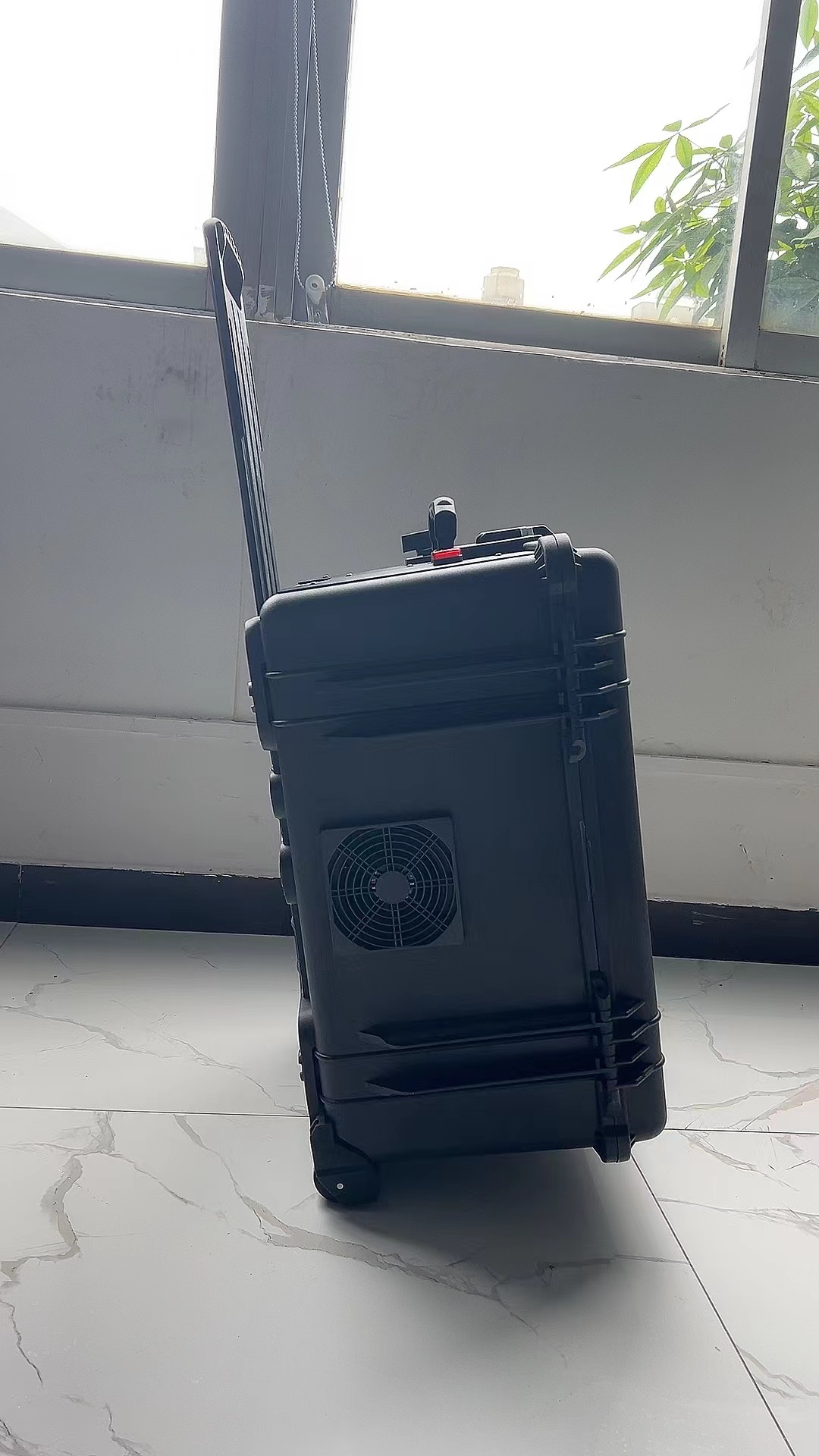 色达手拉箱型移动通信干扰器
